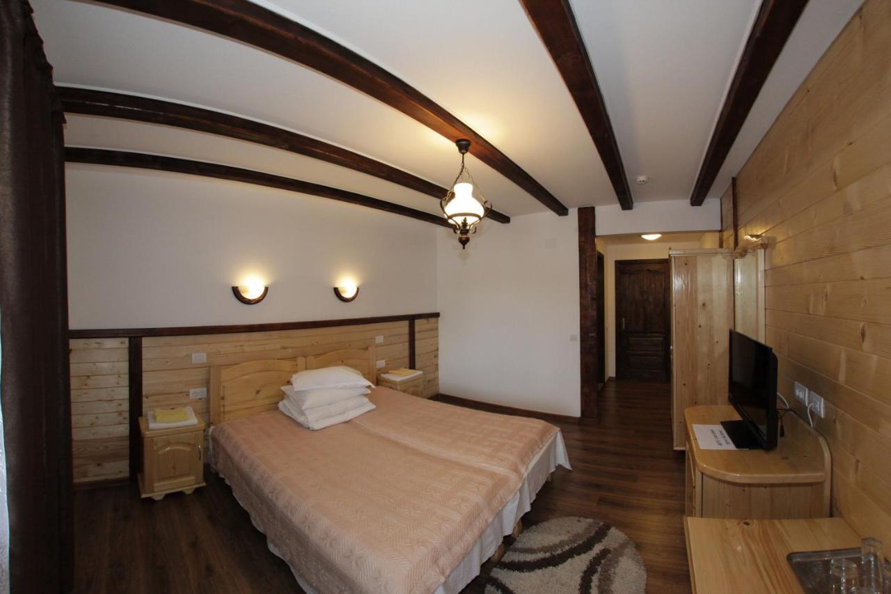 Pensiunea Lacramioara Săcel Exterior foto